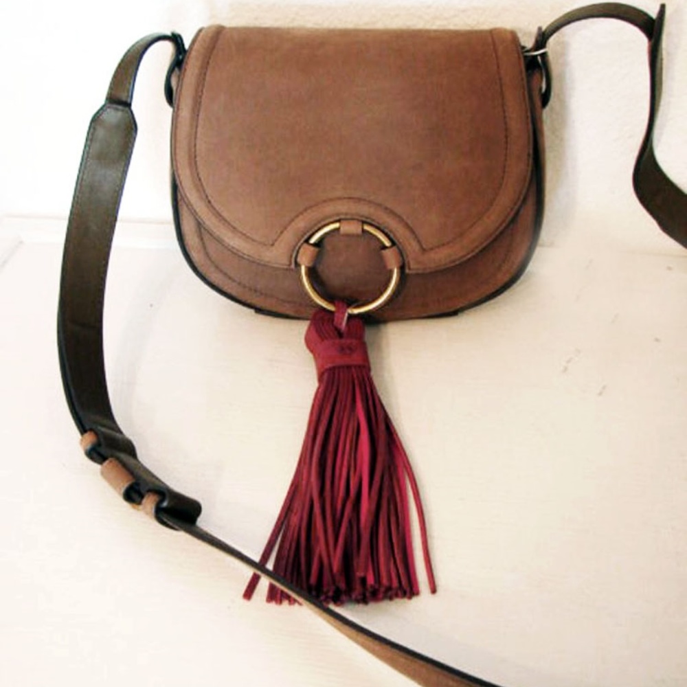 NWT TORY BURCH TASSEL SADDLEBAG CROSS BODY - Picture 4 of 8